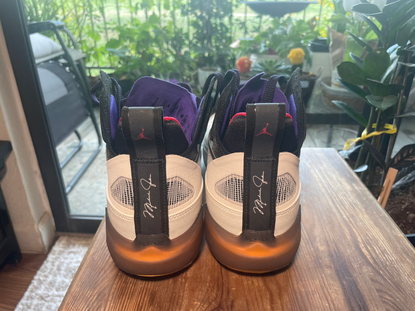 Air Jordan 37 Sz 11 VNDS