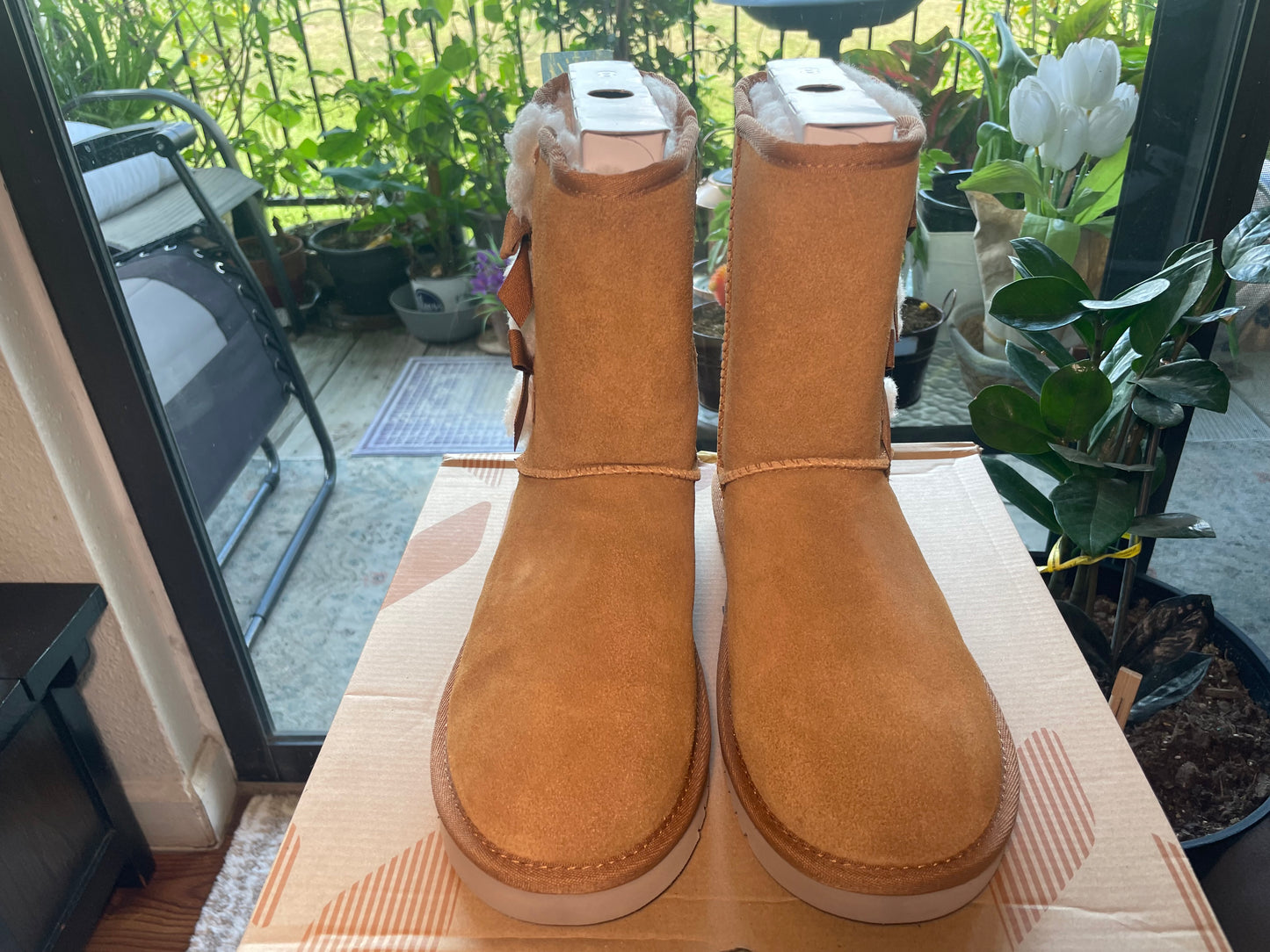 UGG Victoria W Sz 8