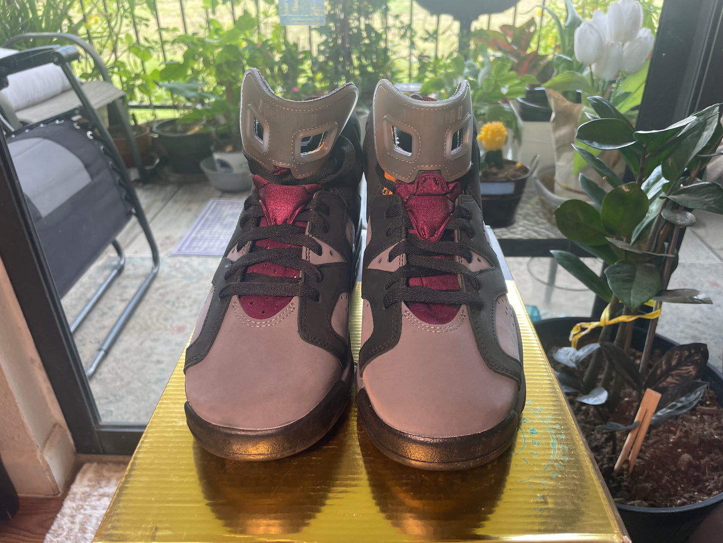 * Air Jordan 6 Bordeaux Sz 6Y
