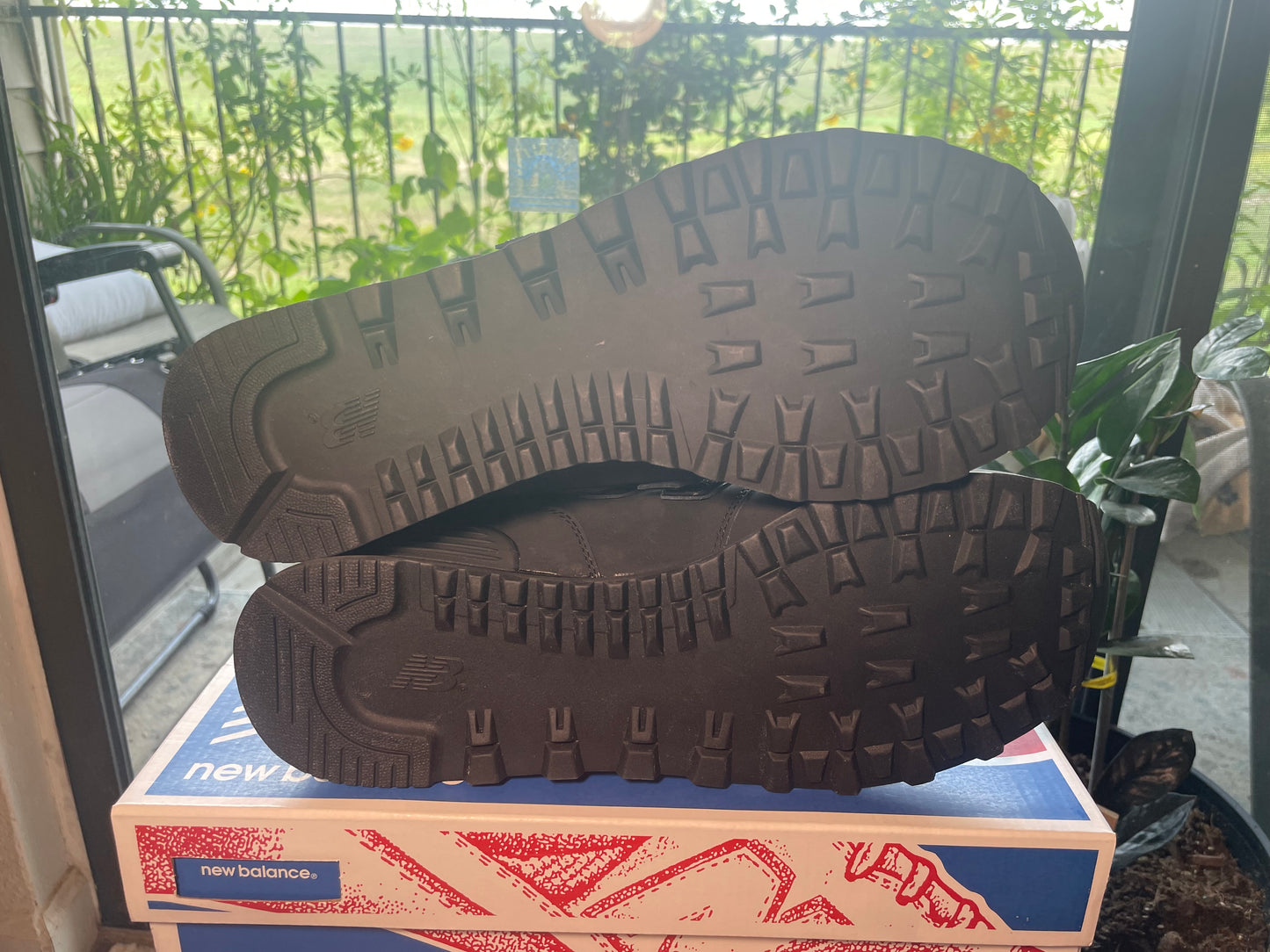 * New Balance 574 Caviar Sz 9.5