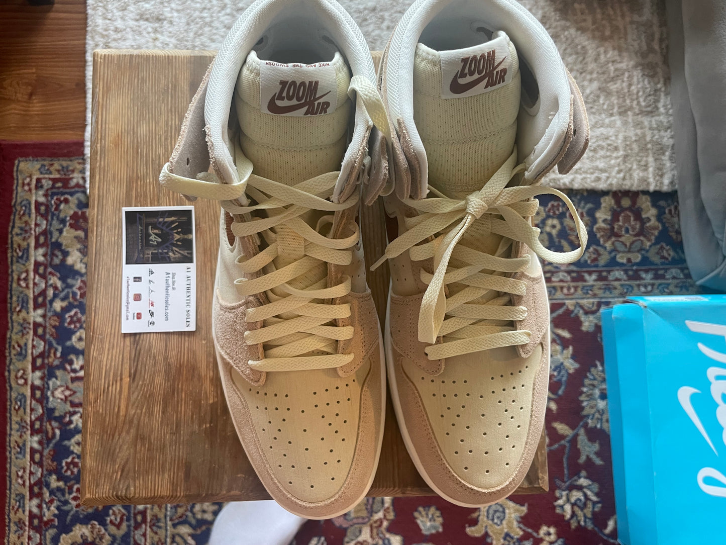 * Air Jordan 1 Hi CMFT Zoom Sz 11