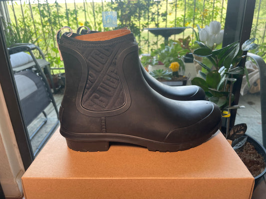 * UGG Chevonne W Sz 7