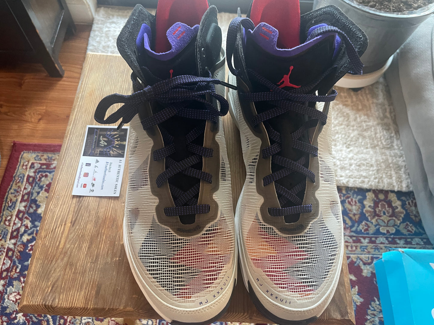 * Air Jordan 37 Sz 11 VNDS
