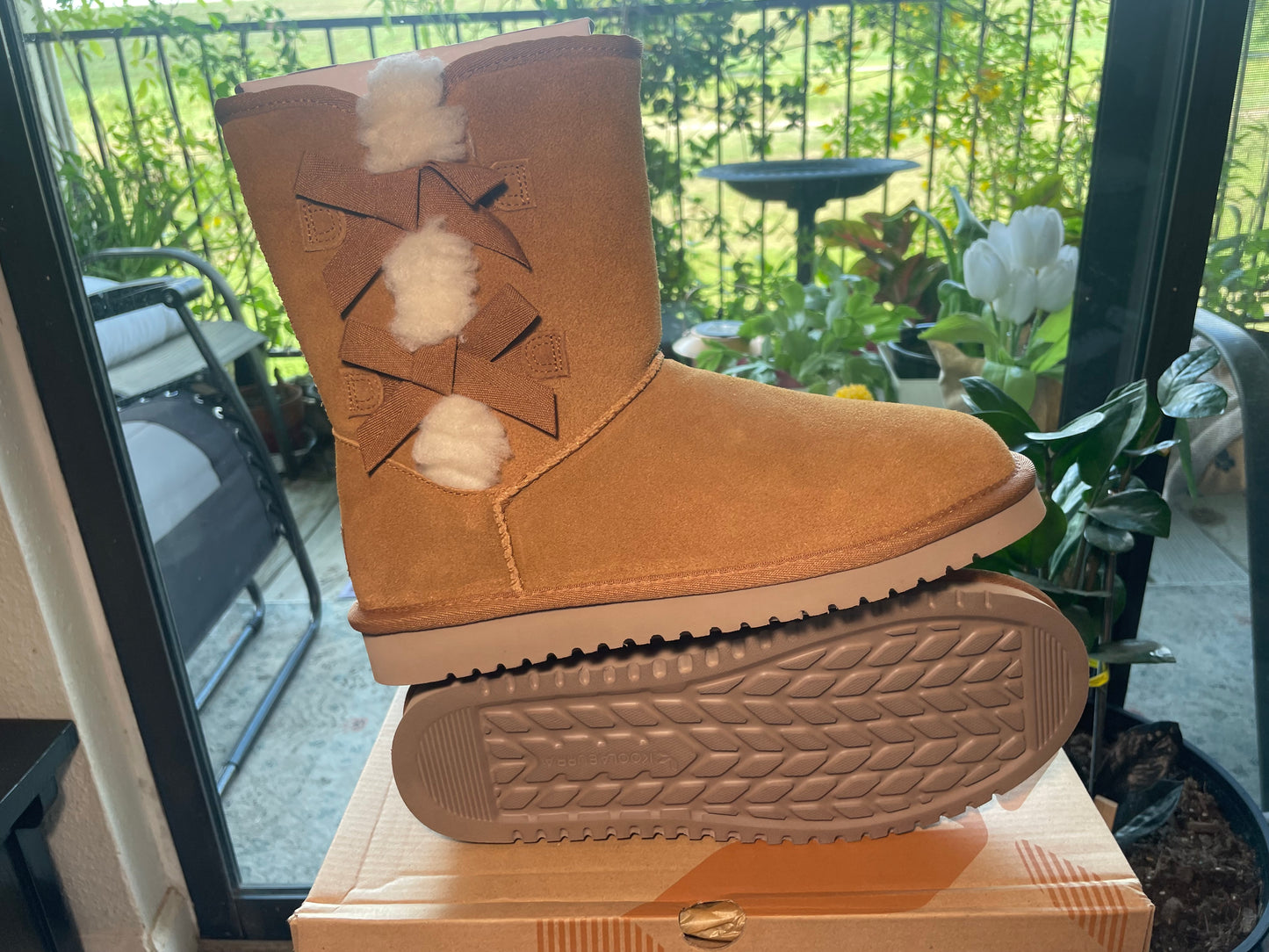 UGG Victoria W Sz 8