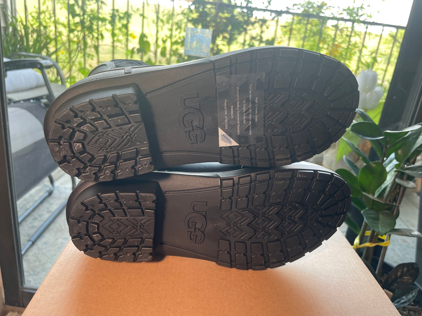 * UGG Chevonne W Sz 7