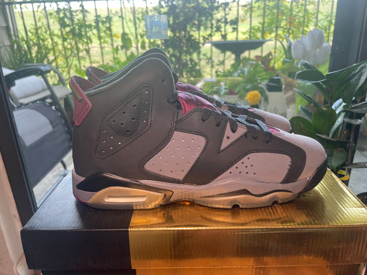 * Air Jordan 6 Bordeaux Sz 6Y