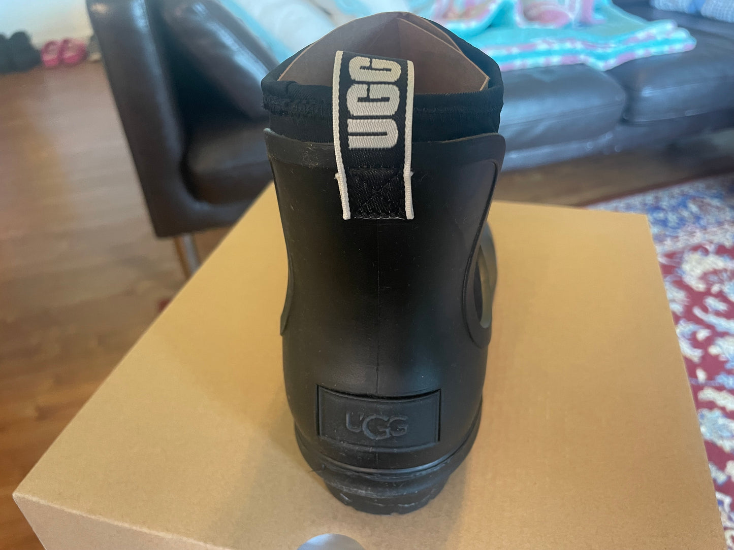 * UGG Chevonne W Sz 7