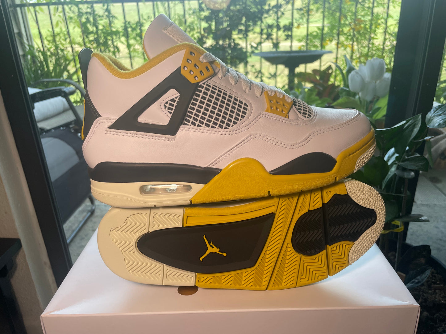 Air Jordan 4 Sulfur W Sz 10