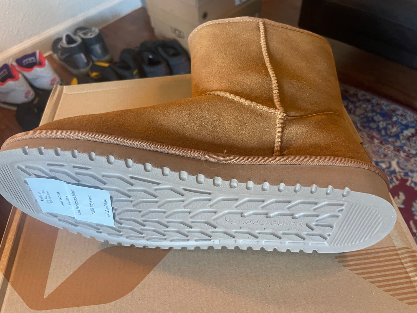 * UGG Victoria W Sz 8
