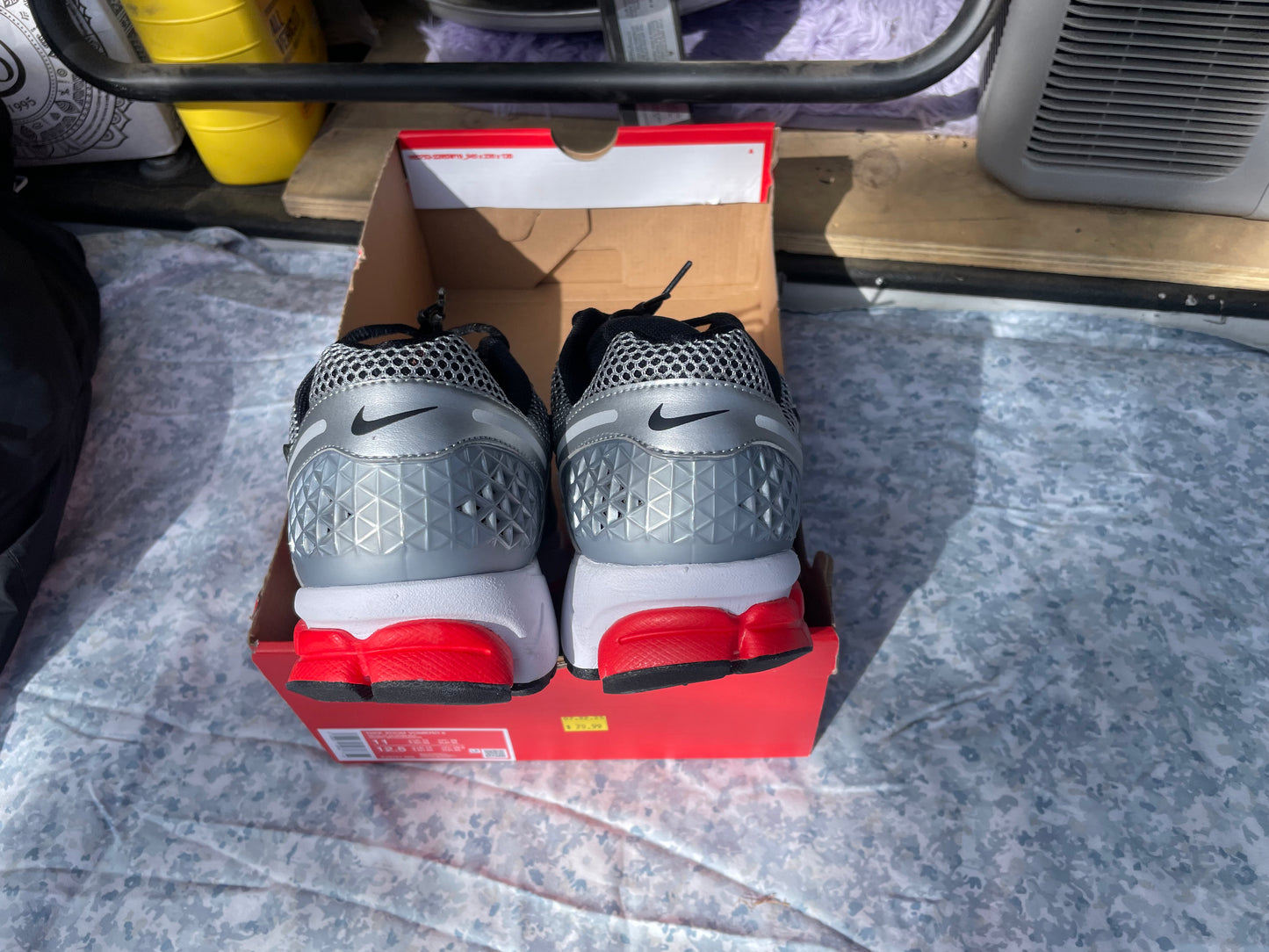 * Nike Vomero 5 Sz 11