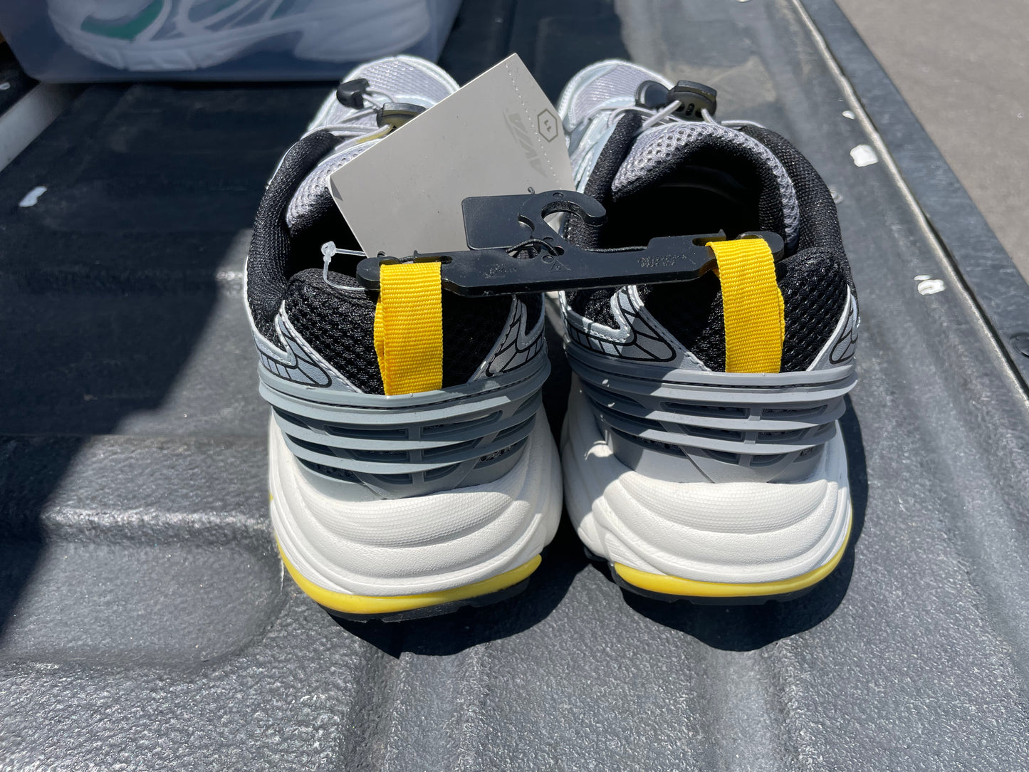 * Avia Bungie’s M Sz 10.5, 11